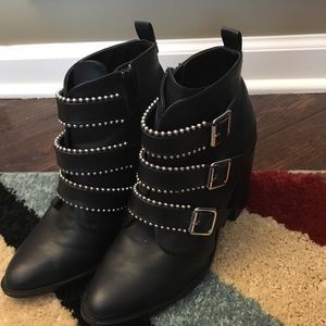 Steve Madden boots